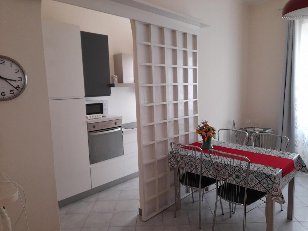 Appartamento Centrale Con Garage Асти Экстерьер фото