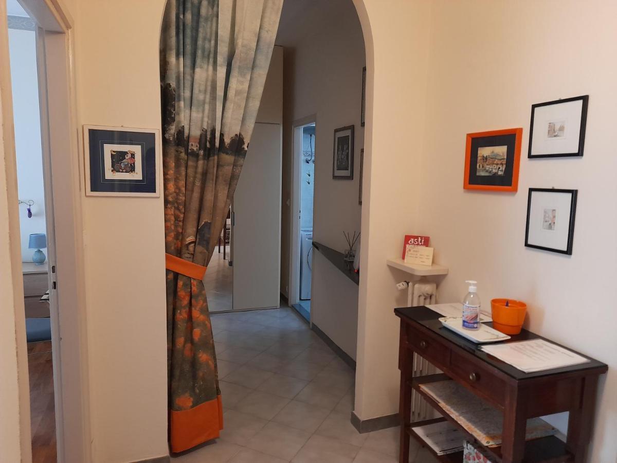 Appartamento Centrale Con Garage Асти Экстерьер фото